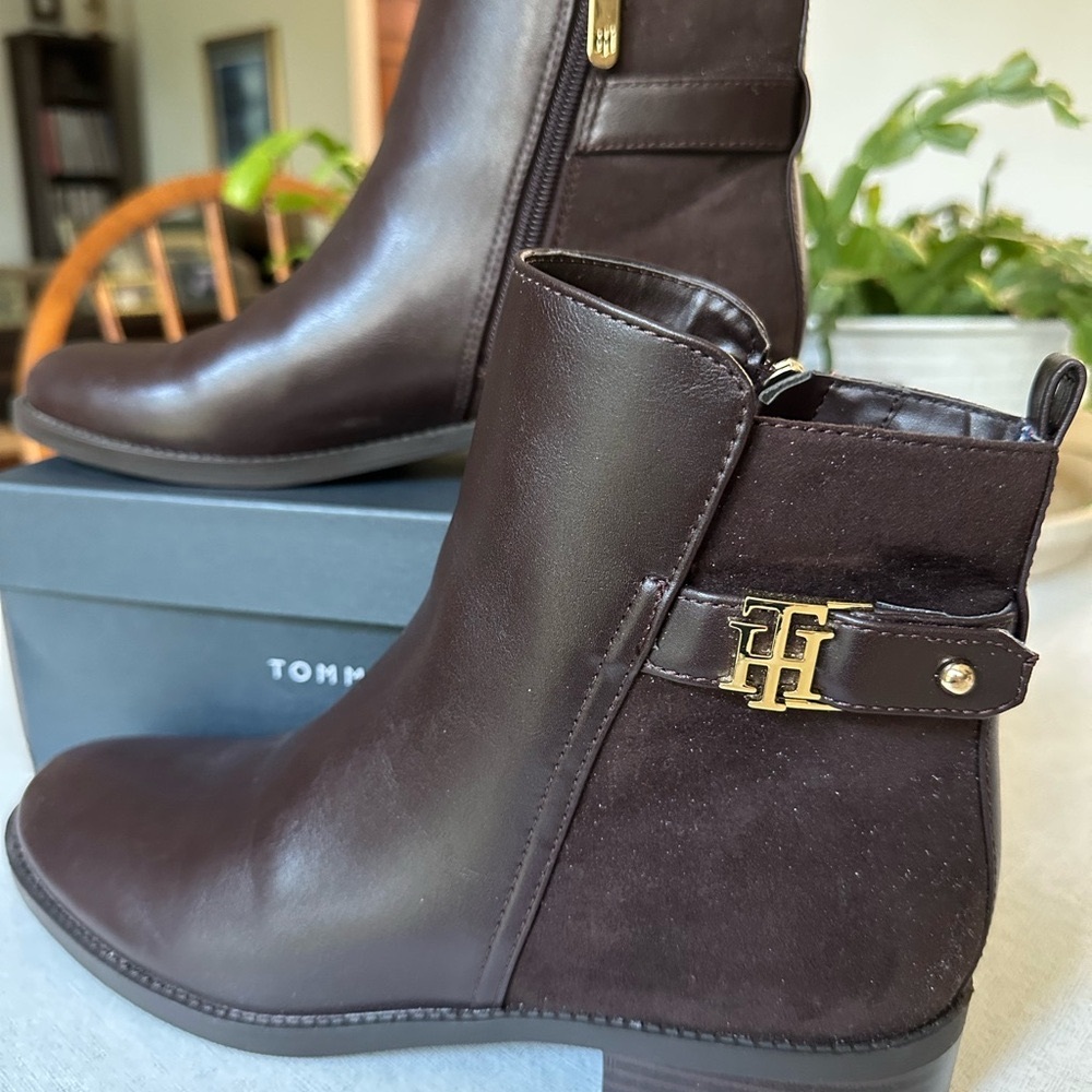 Tommy Hilfiger Women's Dark Brown Ankle Booties
